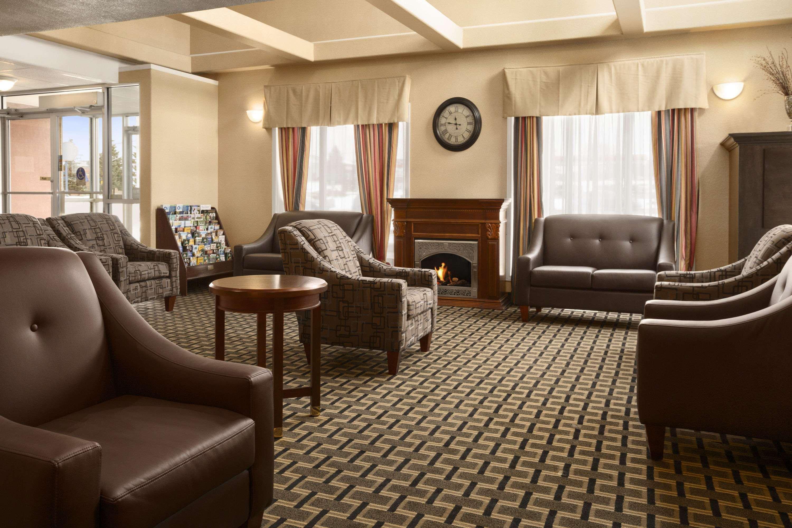 Days Inn By Wyndham Woodstock Esterno foto