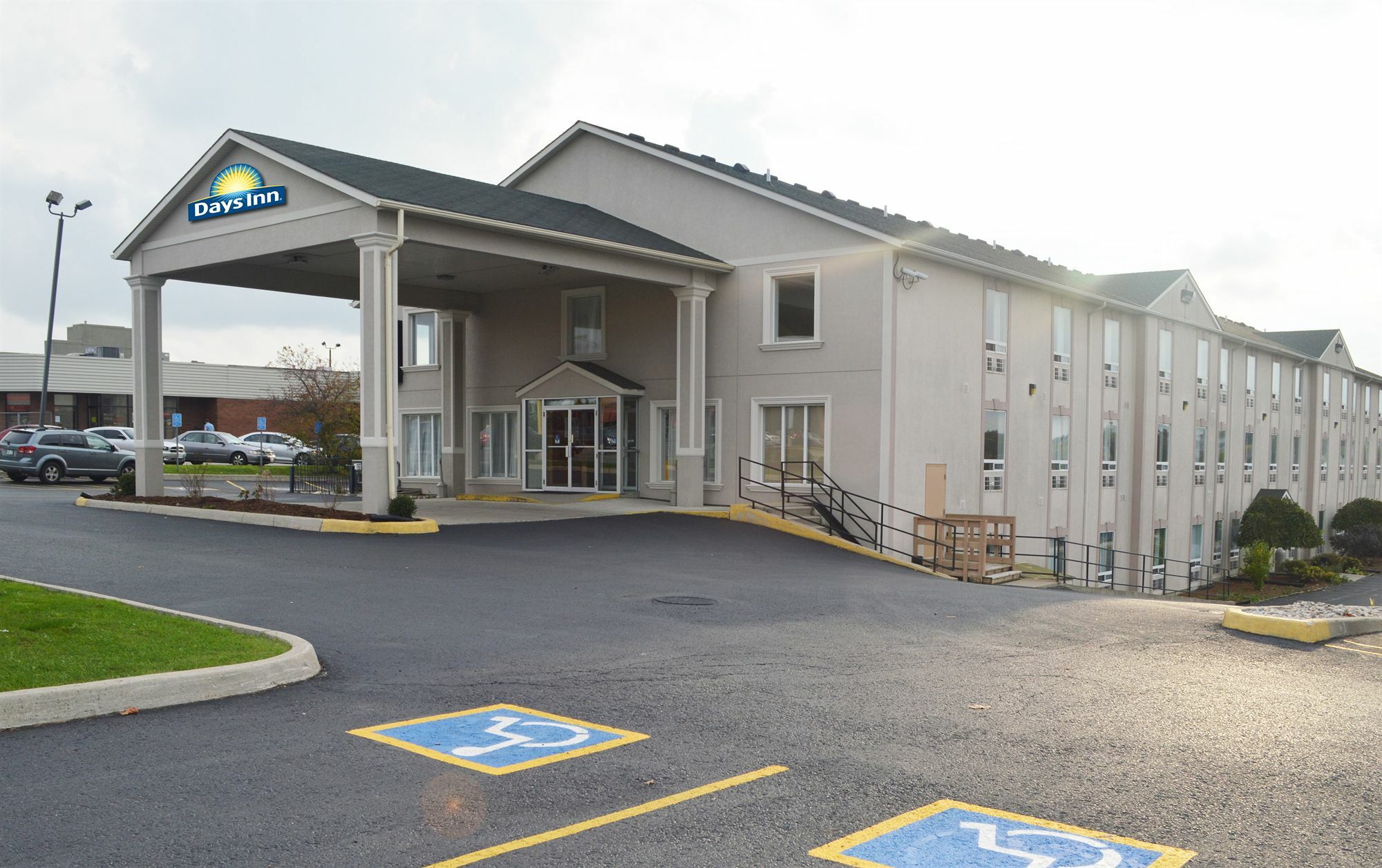 Days Inn By Wyndham Woodstock Esterno foto